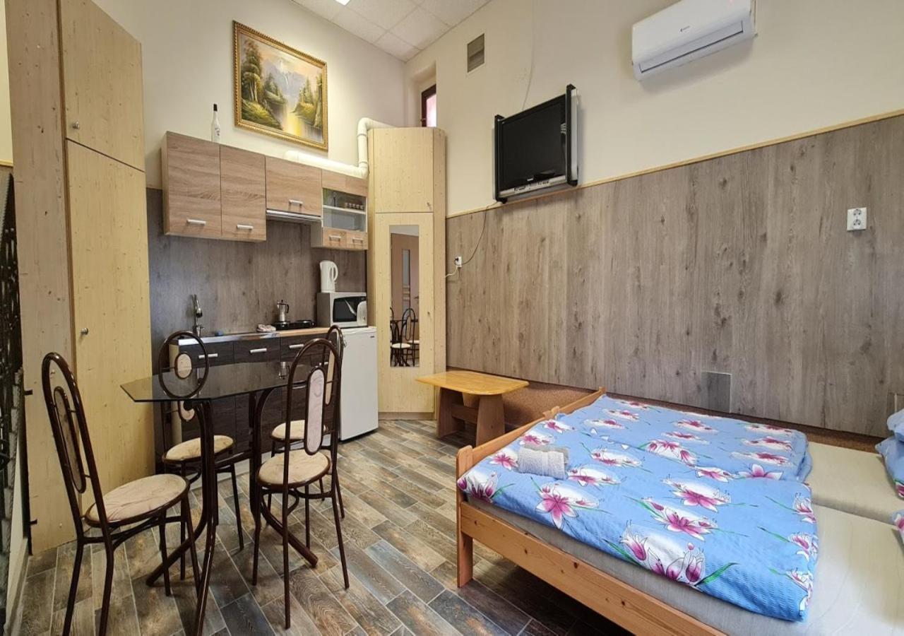 Oázis Apartman Harkány Exterior foto